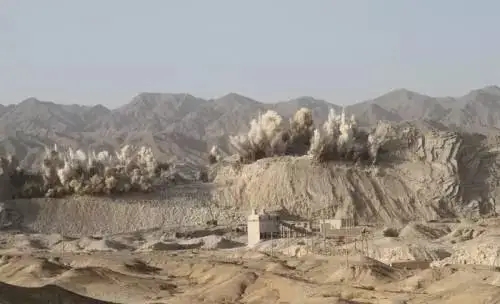 現(xiàn)在開采礦山都在用什么設(shè)備？